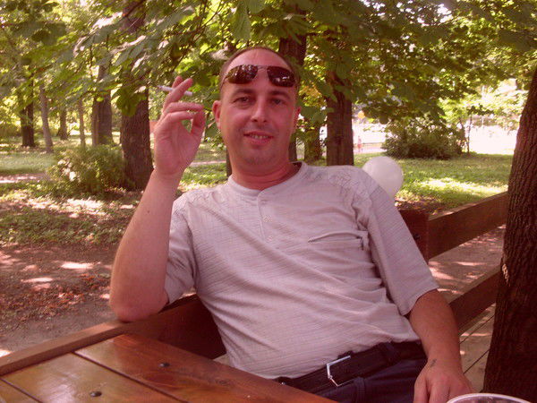 Виталий Иванов