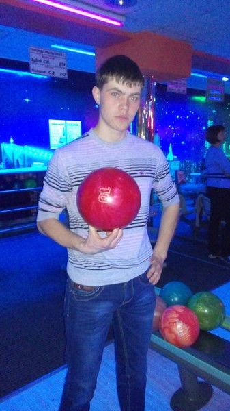 Андрей Романов