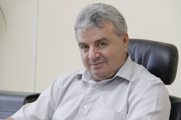 Александр Власов