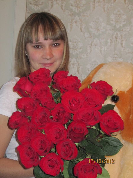 Оля Югансон