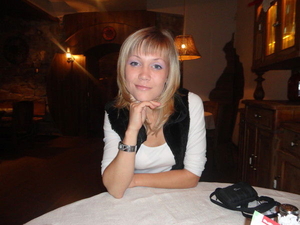 Анна Буркова