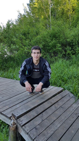 Рoвшeн Джумаев