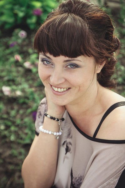 Елена Сухопарова