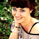 Елена Сухопарова