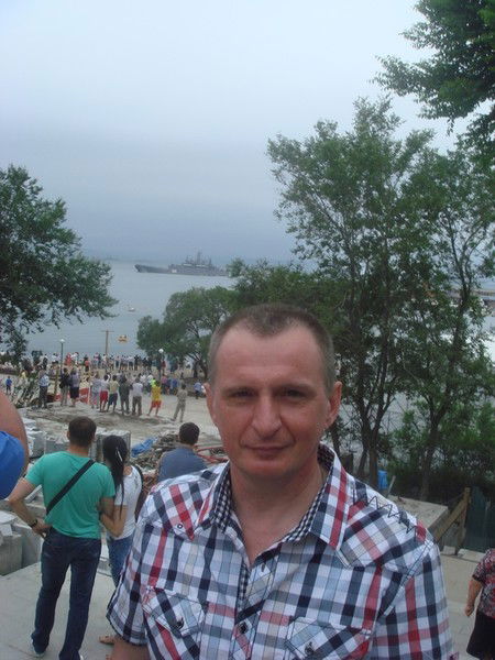 Олег Бескровный