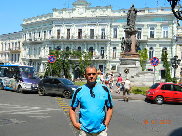 Олег Куриленко