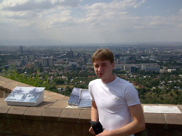 Артём Самохвалов