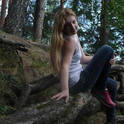 Аня Свалова