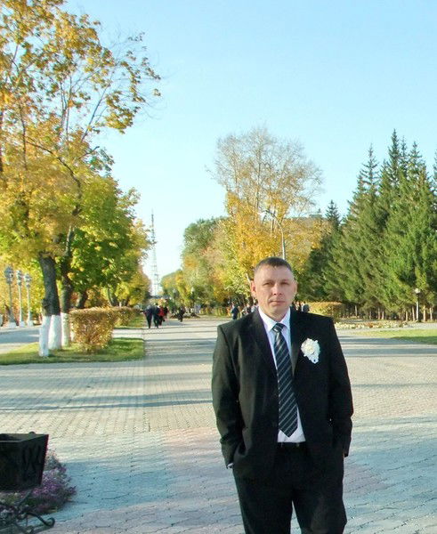 Денис Стариков