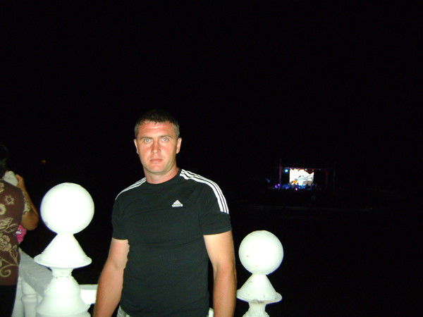 Роман Шустов