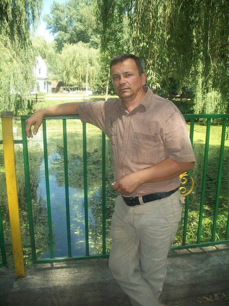 Александр Леоненко