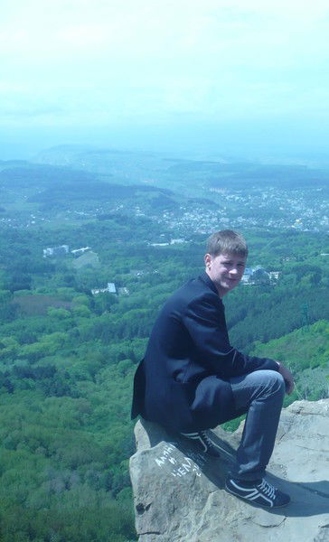 Александр Бондаренко