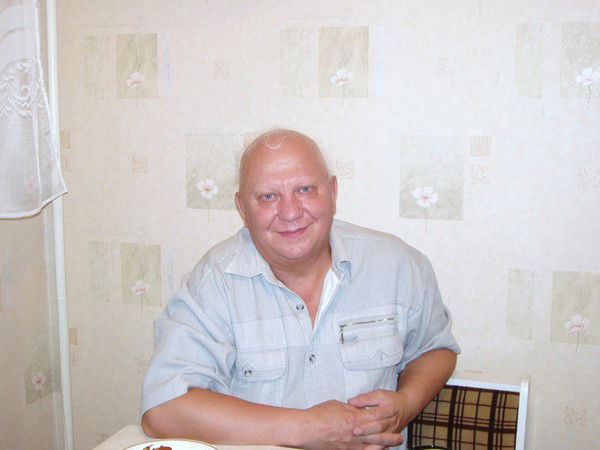 Валерий Петров