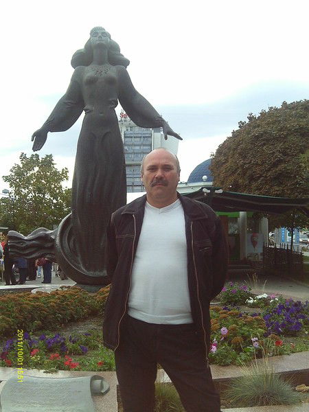 Альберт Дзутцев