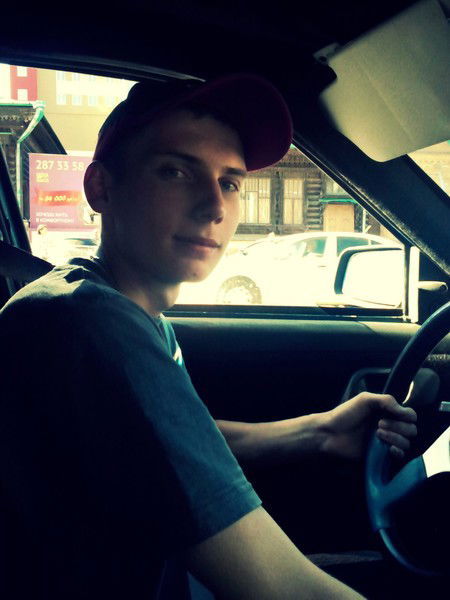 Андрей Свалухин