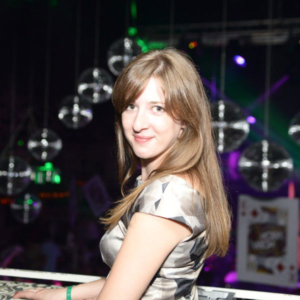 Анна Меньшикова