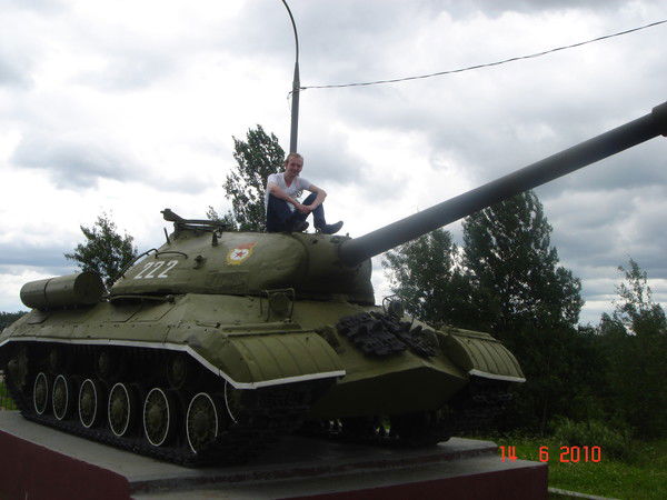 Денис Новиков