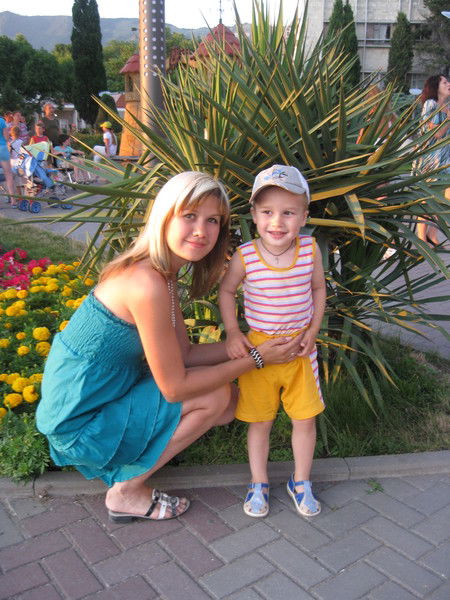 Эля Селенских