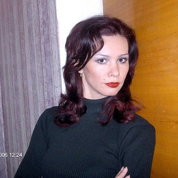 Eлена Чеберя