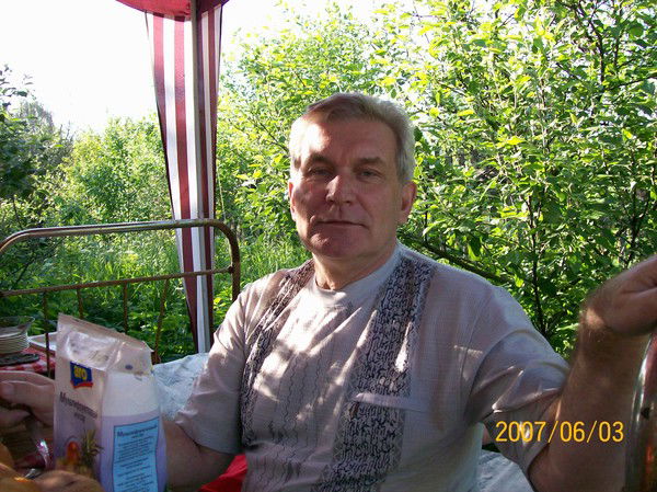 Николай Исаков