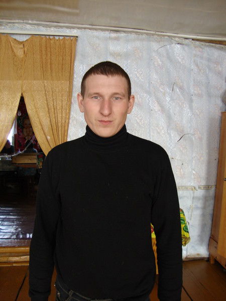 Александр Леонтьев