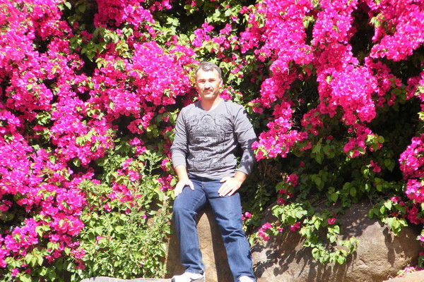 Алишер Ахмедов