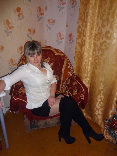 Любовь Попова