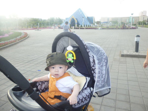 Айнура Бахрадинова