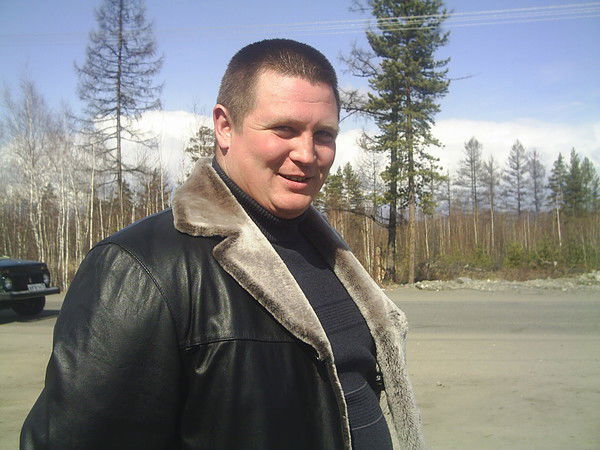 Максим Олейник