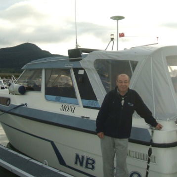 Виктор Иванов