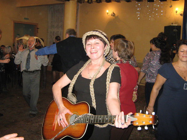 Неизвестно Неизвестно