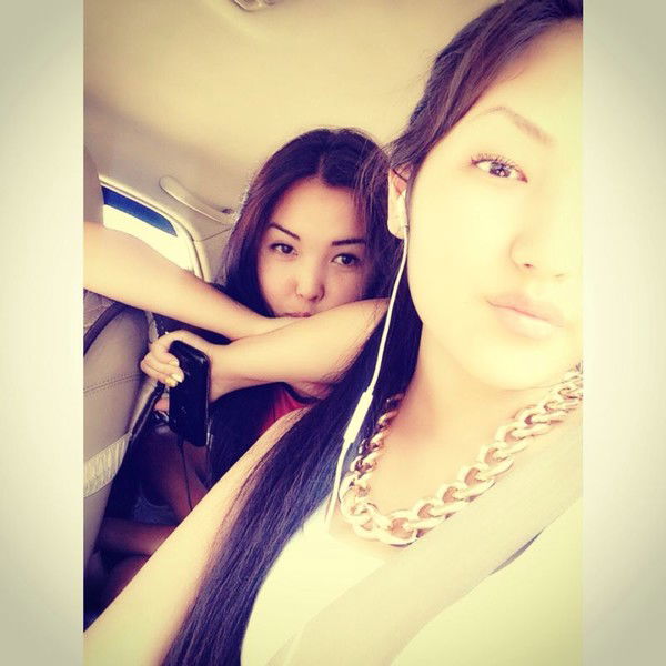 Айза Руставелиева