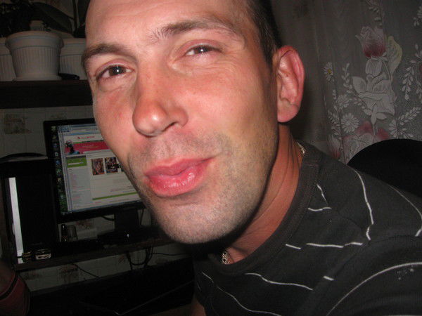 Владимир Петров