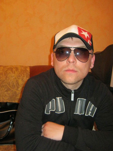 Антон Хоменко