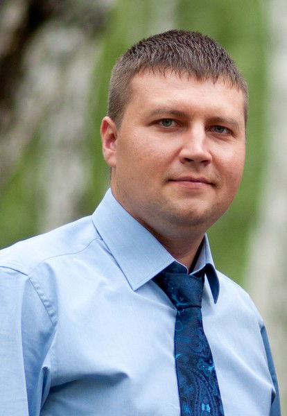 Дмитрий Глухих