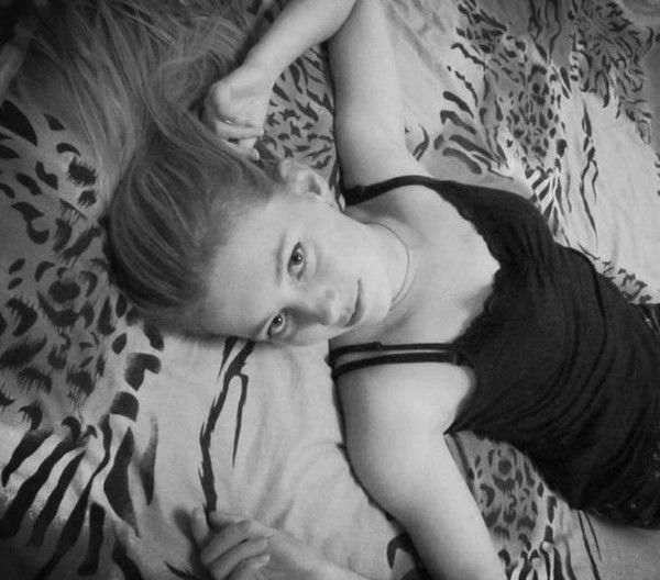 Анна Комракова