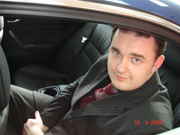 Антон Непомнящий