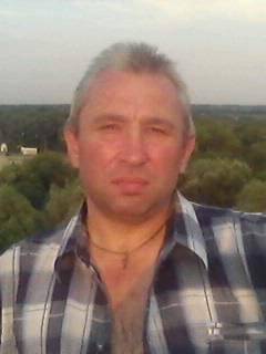 Николай Артамонов