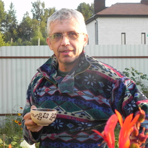 Николай Николай