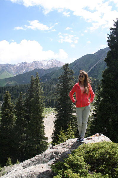 Айнура Жетибаевна