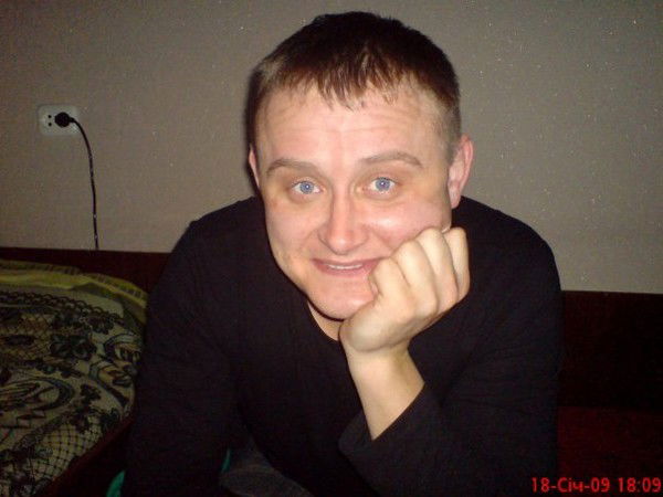 Юрий Мельник