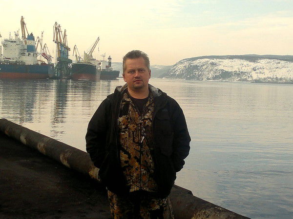 Константин Ермолаев