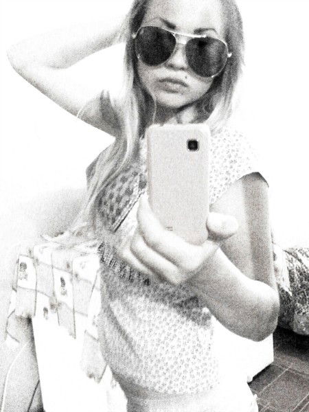 ...идите...нахер..... Я...прекрасна*