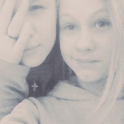 Соня Зверева