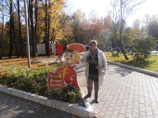 Оленька Логинова