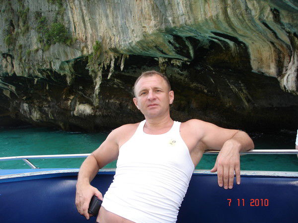 Александр Николаенко