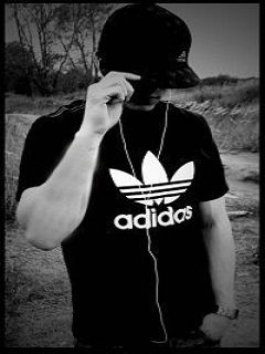 Adidas ******