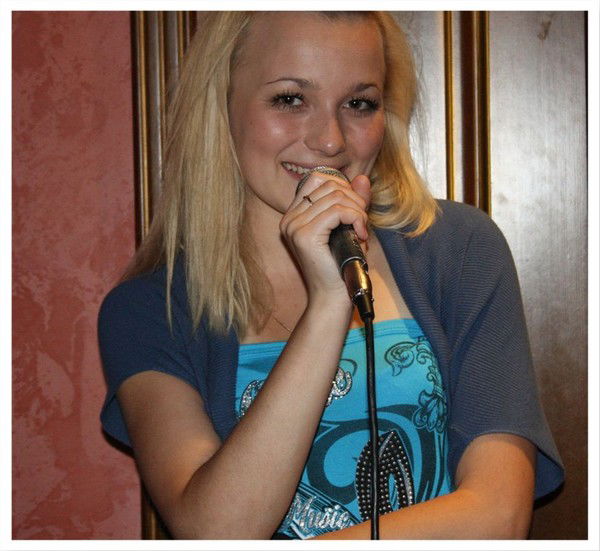 Оля Рмолова