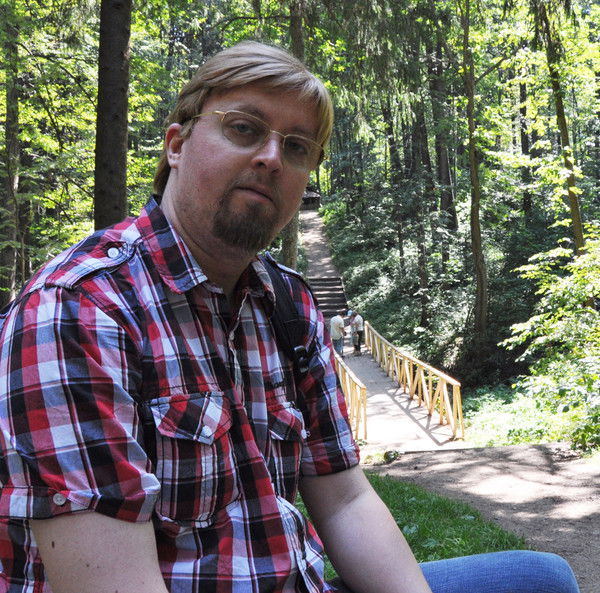 Михаил Николаев