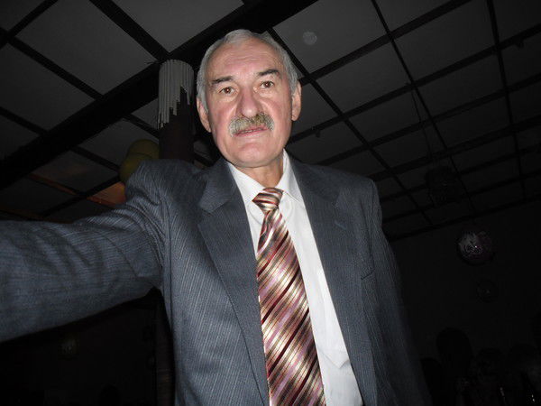 Владимир Степин